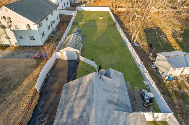 241 Mendon Rd, Attleboro, MA 02703