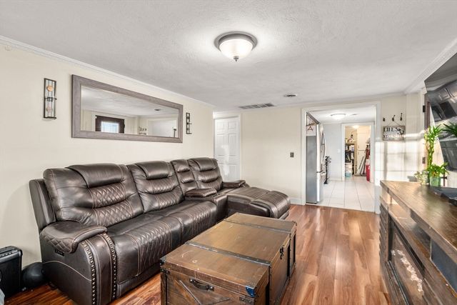 241 Mendon Rd, Attleboro, MA 02703