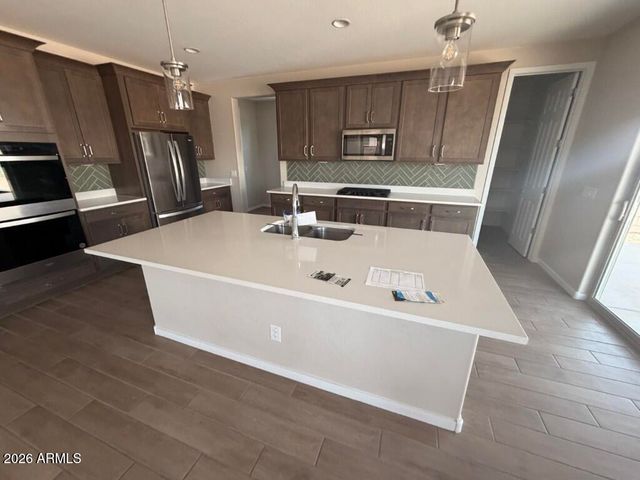 1208 W J WALTZ Way, Apache Junction, AZ 85120