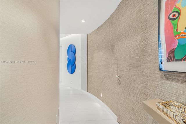 18975 Collins Avenue 2004, Sunny Isles Beach, FL 33160