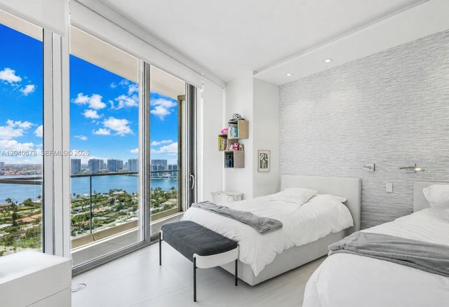 18975 Collins Avenue 2004, Sunny Isles Beach, FL 33160