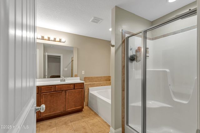 220 Wood House Drive, Jacksonville, NC 28546