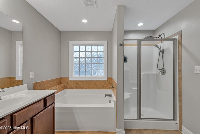 220 Wood House Drive, Jacksonville, NC 28546