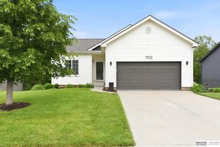 7512 S 101st Street, La Vista, NE 68129