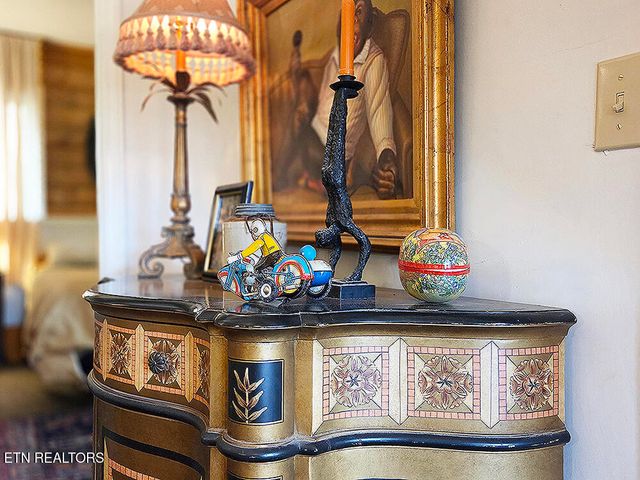 223 Frontier Rd, Sweetwater, TN 37874