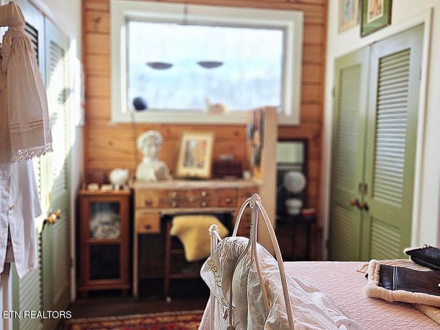 223 Frontier Rd, Sweetwater, TN 37874