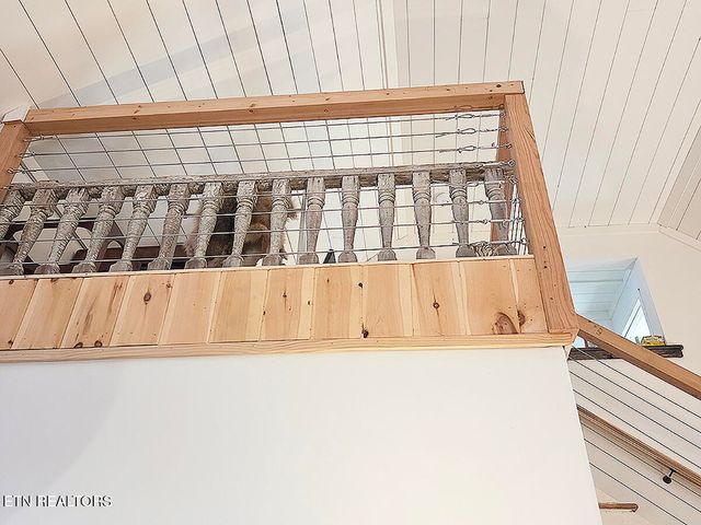 223 Frontier Rd, Sweetwater, TN 37874