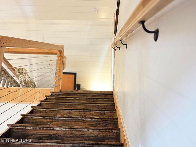 223 Frontier Rd, Sweetwater, TN 37874