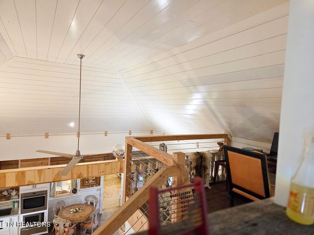 223 Frontier Rd, Sweetwater, TN 37874