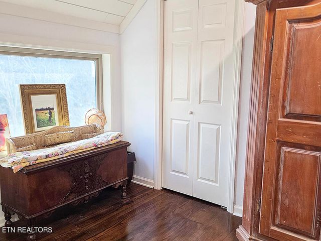 223 Frontier Rd, Sweetwater, TN 37874