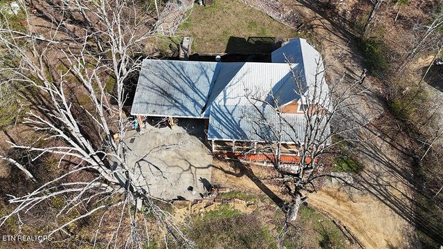 223 Frontier Rd, Sweetwater, TN 37874