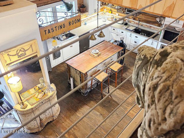 223 Frontier Rd, Sweetwater, TN 37874