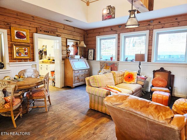 223 Frontier Rd, Sweetwater, TN 37874