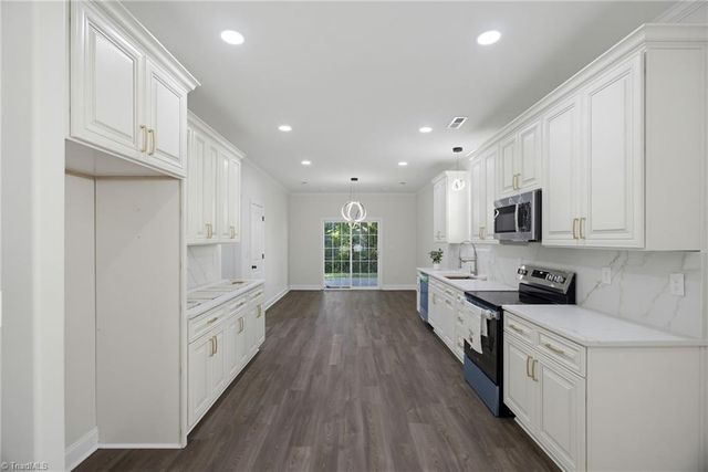 316 Pickett Place, High Point, NC 27262
