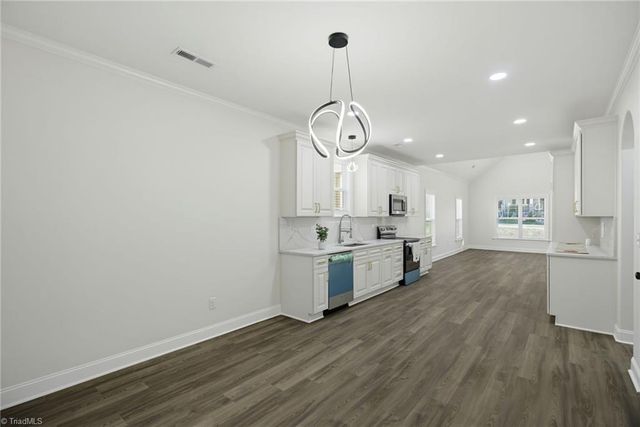 316 Pickett Place, High Point, NC 27262