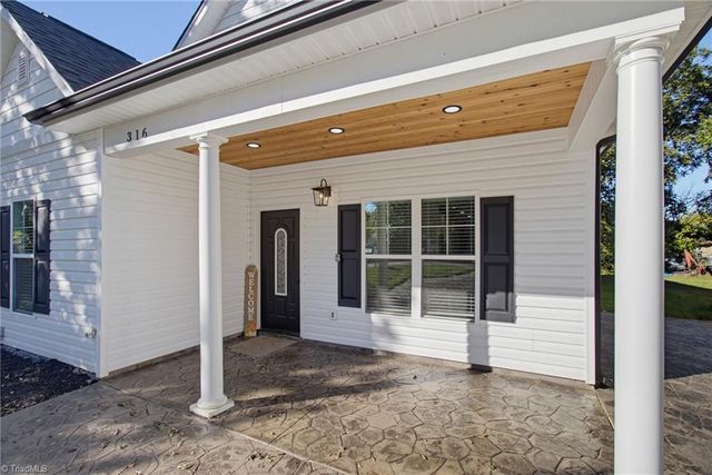 316 Pickett Place, High Point, NC 27262