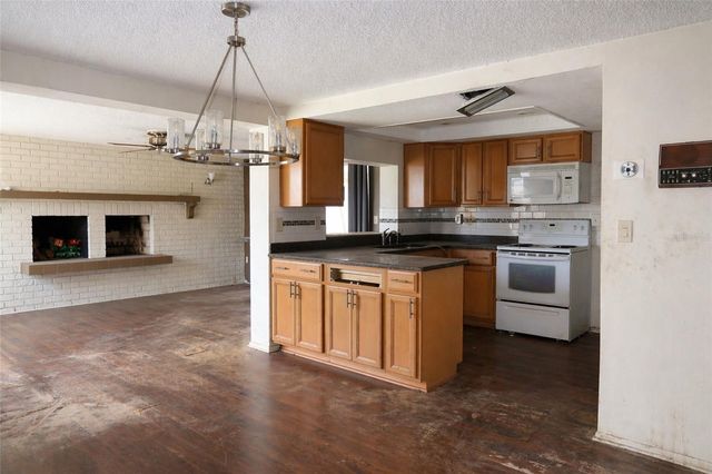 4011 GRAYTON DRIVE, New Port Richey, FL 34652