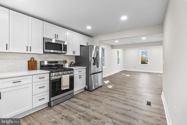 702 EAST AVE, New Castle, DE 19720