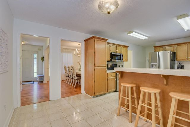 869 Hickory Ridge Road, Aiken, SC 29803