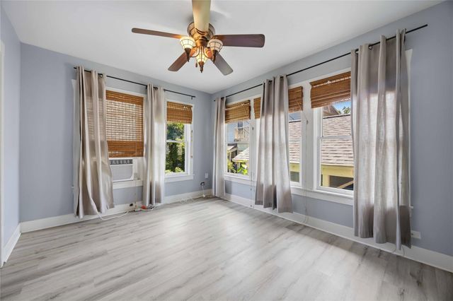 2714 Reagan, Houston, TX 77009