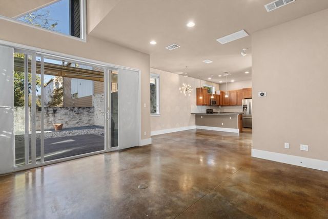 1601 Houston ST 3, Austin, TX 78756