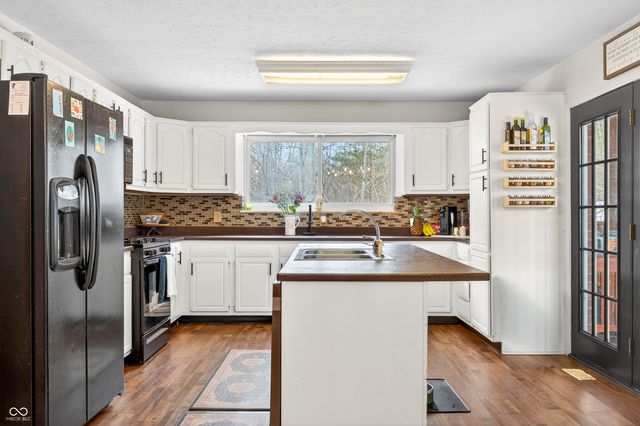 6986 W State Road 44, Morgantown, IN 46160