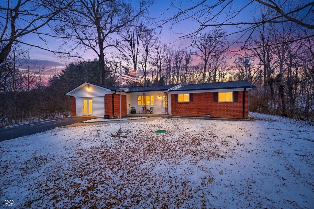 6986 W State Road 44, Morgantown, IN 46160