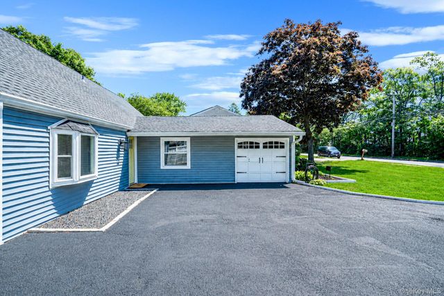 457 Peconic Street, Ronkonkoma, NY 11779
