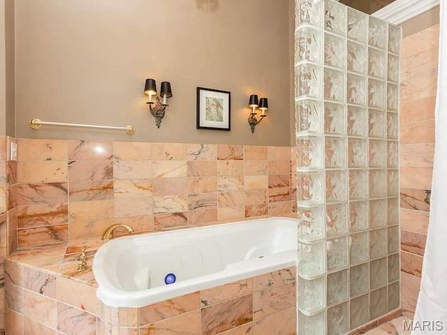 2007 Park Avenue, St Louis, MO 63104