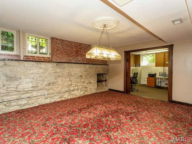 2007 Park Avenue, St Louis, MO 63104