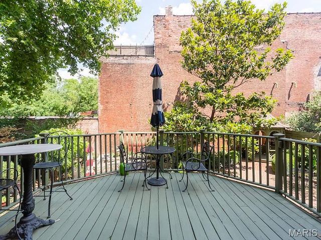 2007 Park Avenue, St Louis, MO 63104