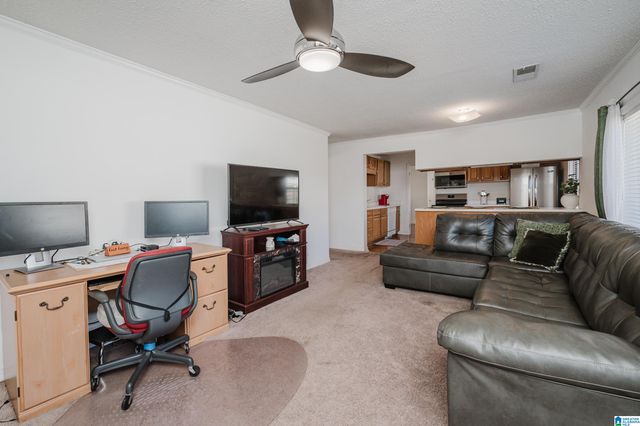 1613 27TH AVENUE N, Hueytown, AL 35023