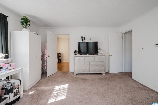 1613 27TH AVENUE N, Hueytown, AL 35023