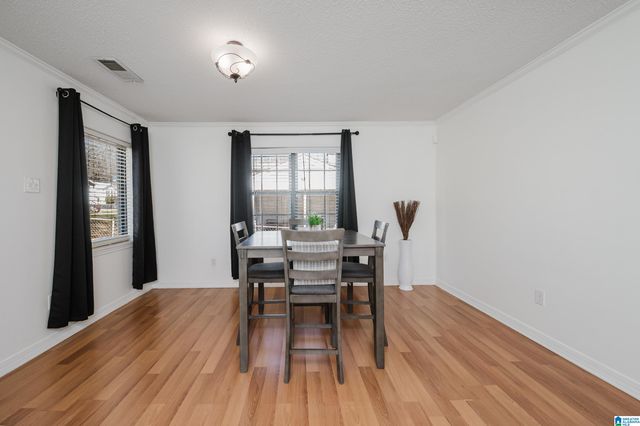 1613 27TH AVENUE N, Hueytown, AL 35023