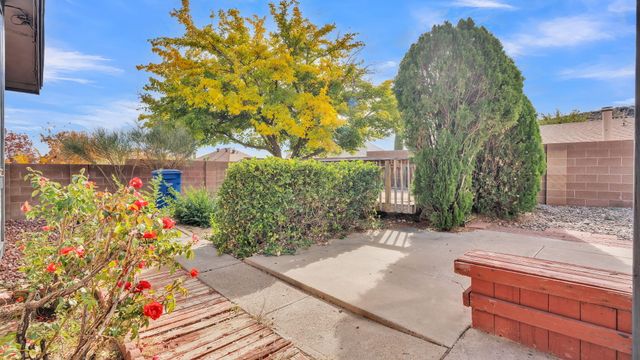 7312 Keel Avenue NW, Albuquerque, NM 87120