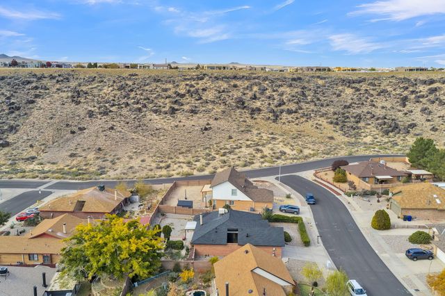 7312 Keel Avenue NW, Albuquerque, NM 87120