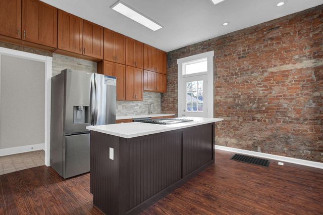 93 W King Avenue, Columbus, OH 43201