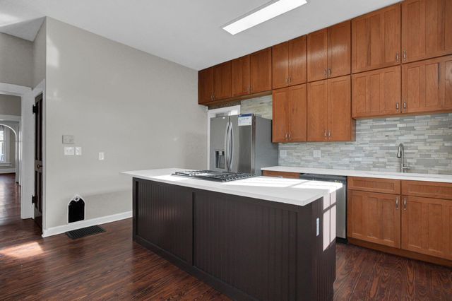 93 W King Avenue, Columbus, OH 43201