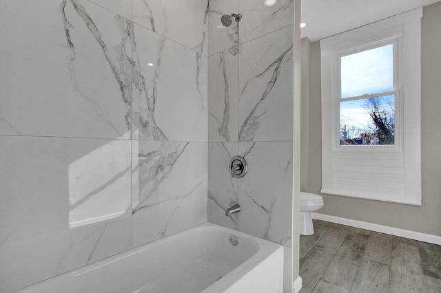 93 W King Avenue, Columbus, OH 43201