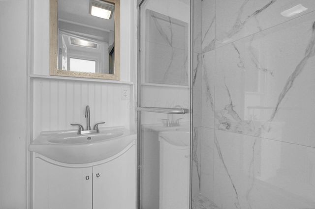 93 W King Avenue, Columbus, OH 43201