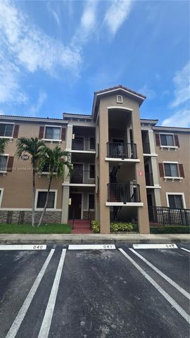 22421 SW 88th Pl 303-2, Cutler Bay, FL 33190