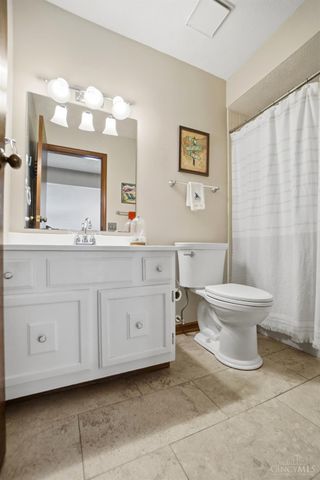 2312 Bevington Lane, Hamilton, OH 45013