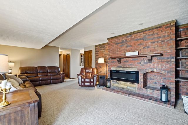 2312 Bevington Lane, Hamilton, OH 45013