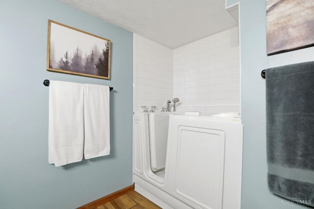 2312 Bevington Lane, Hamilton, OH 45013