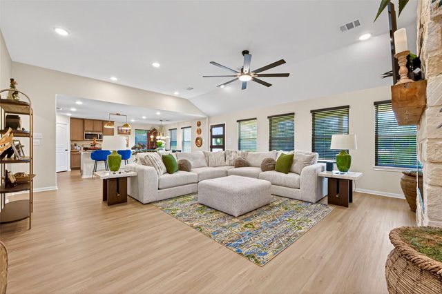 186 Ricky Road, Livingston, TX 77351