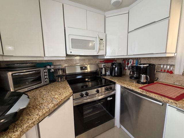 292 Brittany Avenue 292, Delray Beach, FL 33446