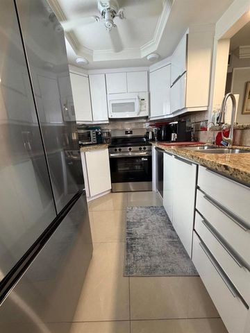 292 Brittany Avenue 292, Delray Beach, FL 33446