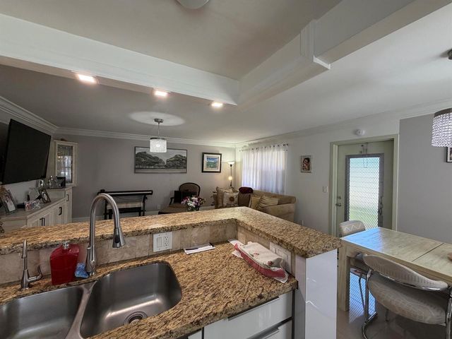 292 Brittany Avenue 292, Delray Beach, FL 33446