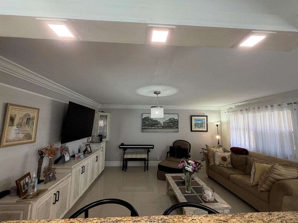 292 Brittany Avenue 292, Delray Beach, FL 33446