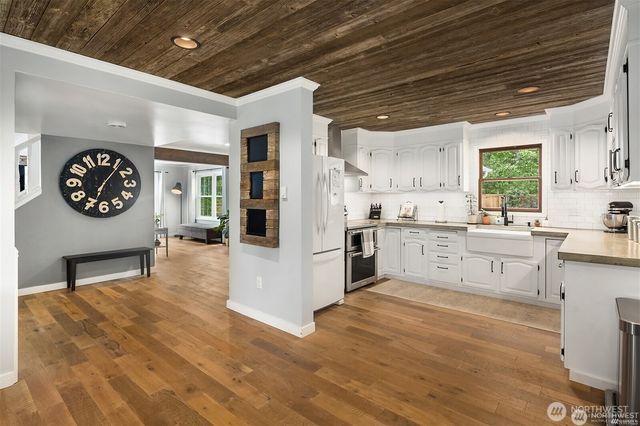 8002 156th Street SE, Snohomish, WA 98296